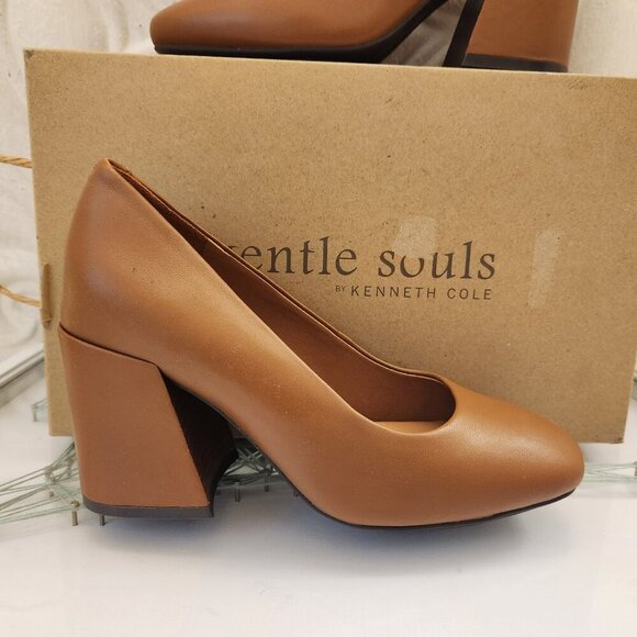 Gentle Souls "Irie" Block Heeled Pump. Pecan. NIB. Size 5.5 - Picture 3 of 11